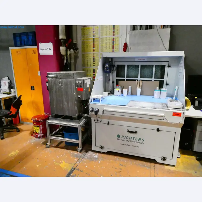 Engel Spritzgießmaschinen und Maschinen aus der Kunststoffindustrie-1