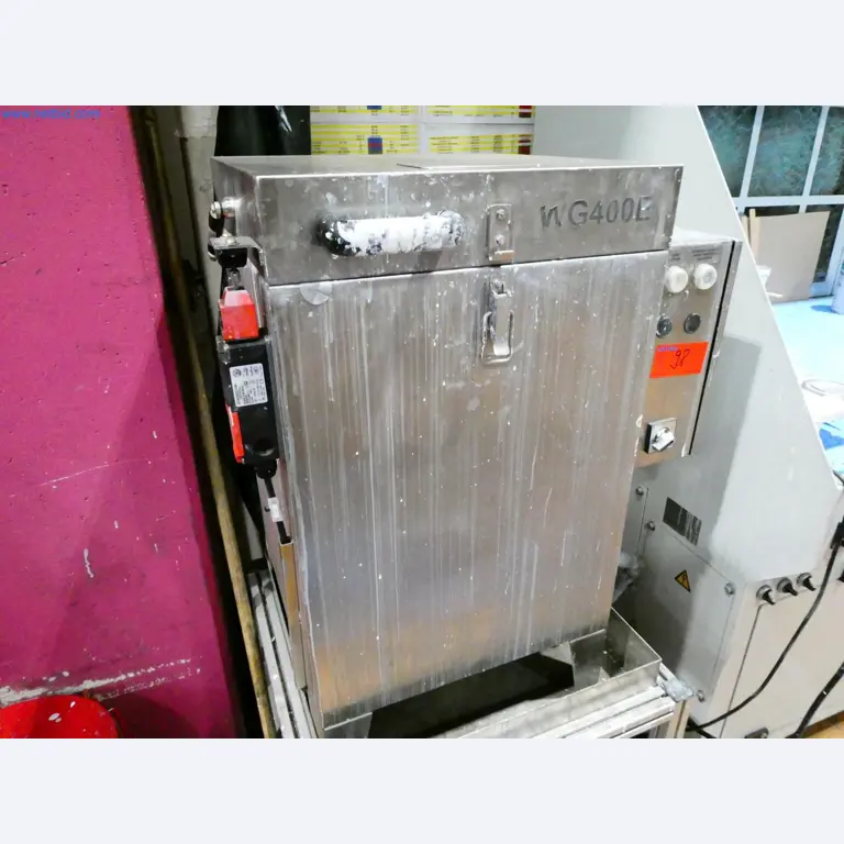 Engel Spritzgießmaschinen und Maschinen aus der Kunststoffindustrie-2