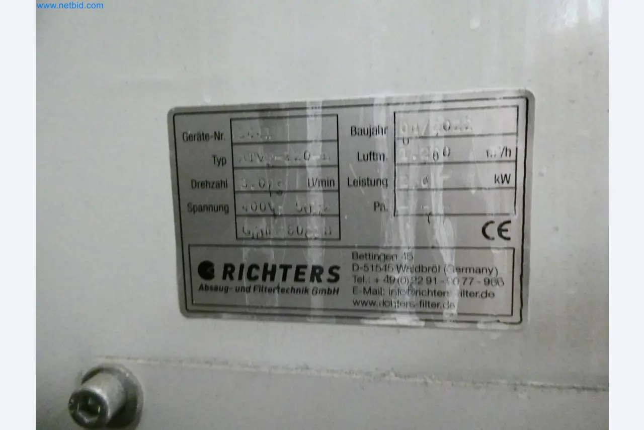 Engel Spritzgießmaschinen und Maschinen aus der Kunststoffindustrie-3