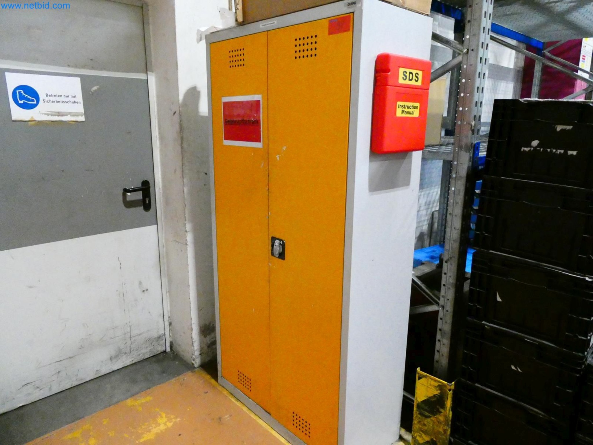 Engel Spritzgießmaschinen und Maschinen aus der Kunststoffindustrie-6