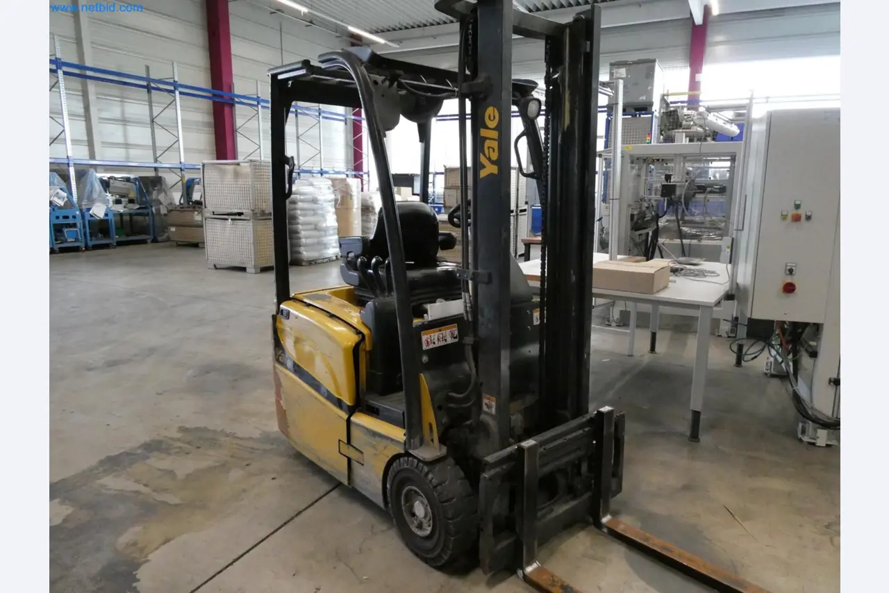 Engel Spritzgießmaschinen und Maschinen aus der Kunststoffindustrie-1