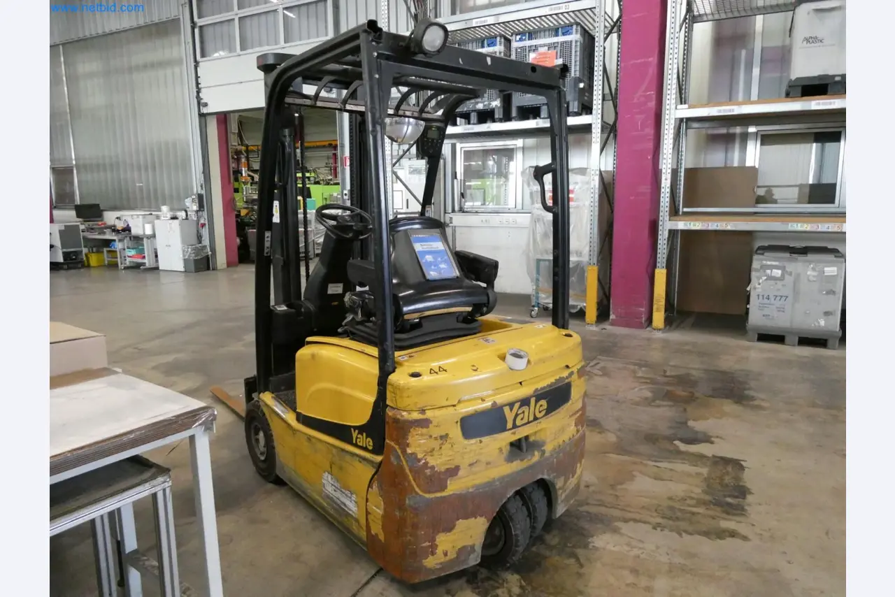 Engel Spritzgießmaschinen und Maschinen aus der Kunststoffindustrie-4