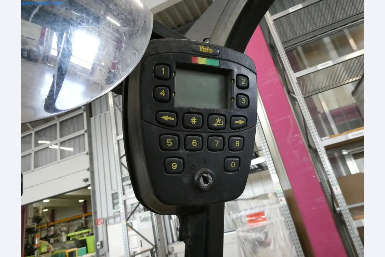 Engel Spritzgießmaschinen und Maschinen aus der Kunststoffindustrie-6