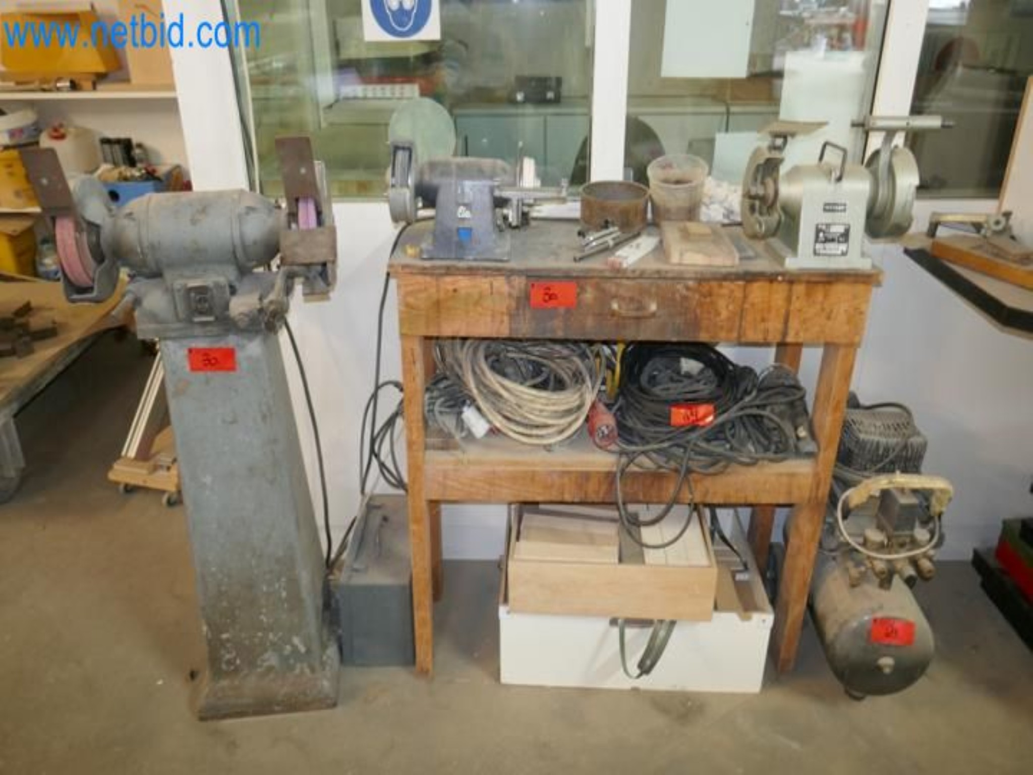 Machines for carpentry, window construction, manual machines-1