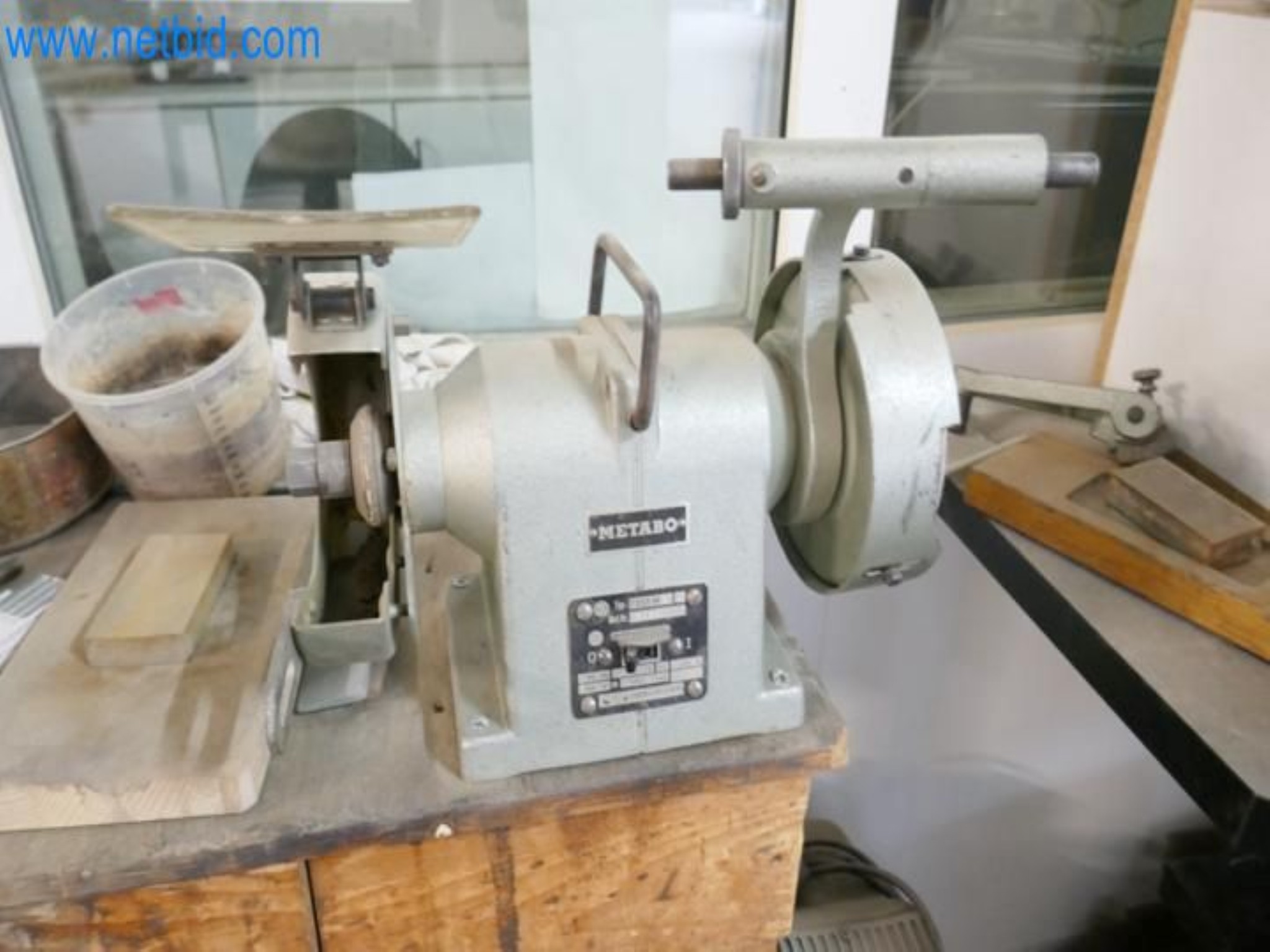 Machines for carpentry, window construction, manual machines-4