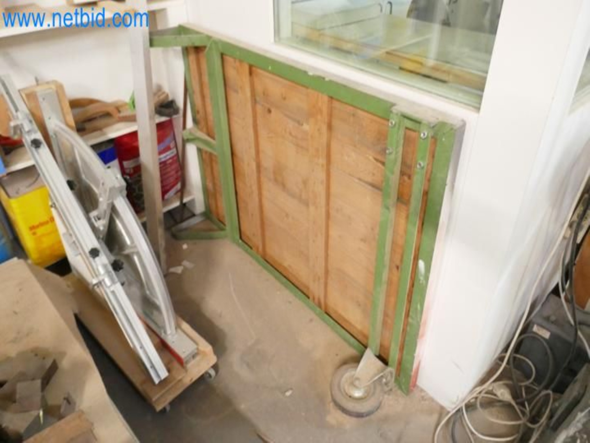 Machines for carpentry, window construction, manual machines-1