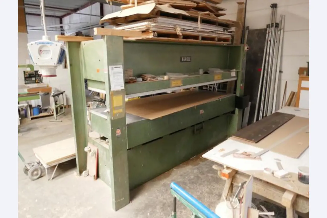 Maszyny z branży stolarskiej, budowy okien, maszyny ręczne-1