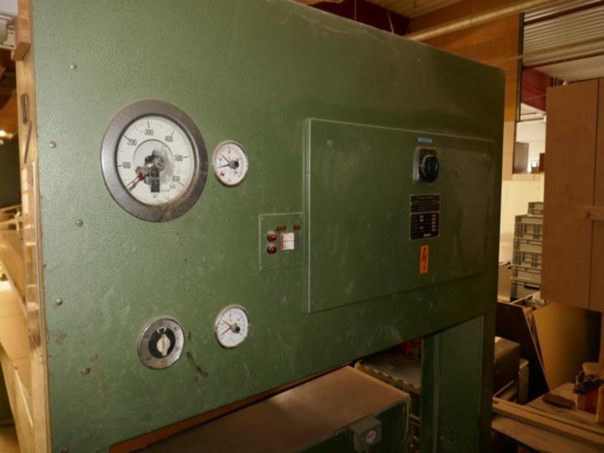 Stroji s področja mizarstva, izdelave oken in ročnih strojev-2