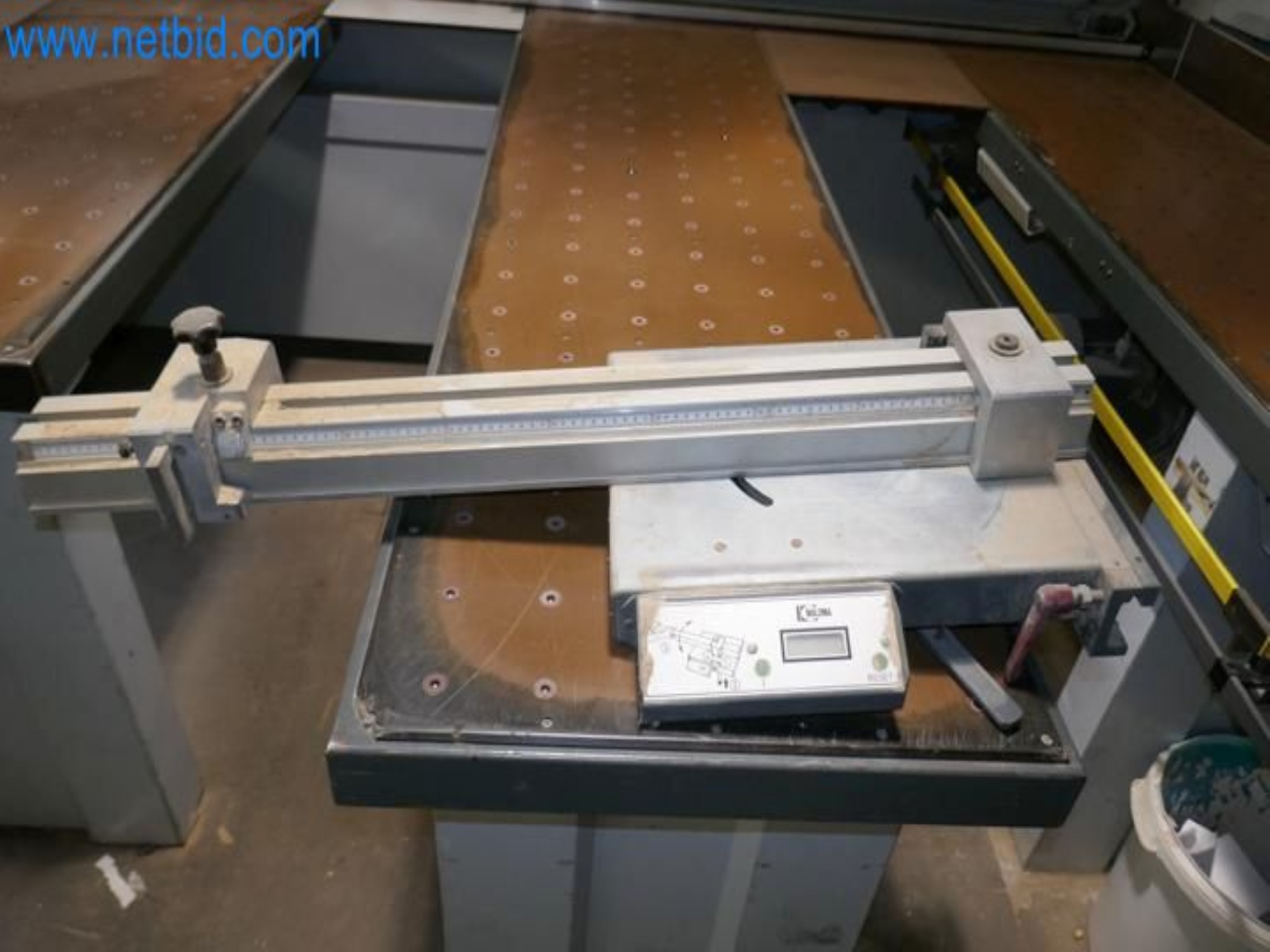 Maszyny z branży stolarskiej, budowy okien, maszyny ręczne-13