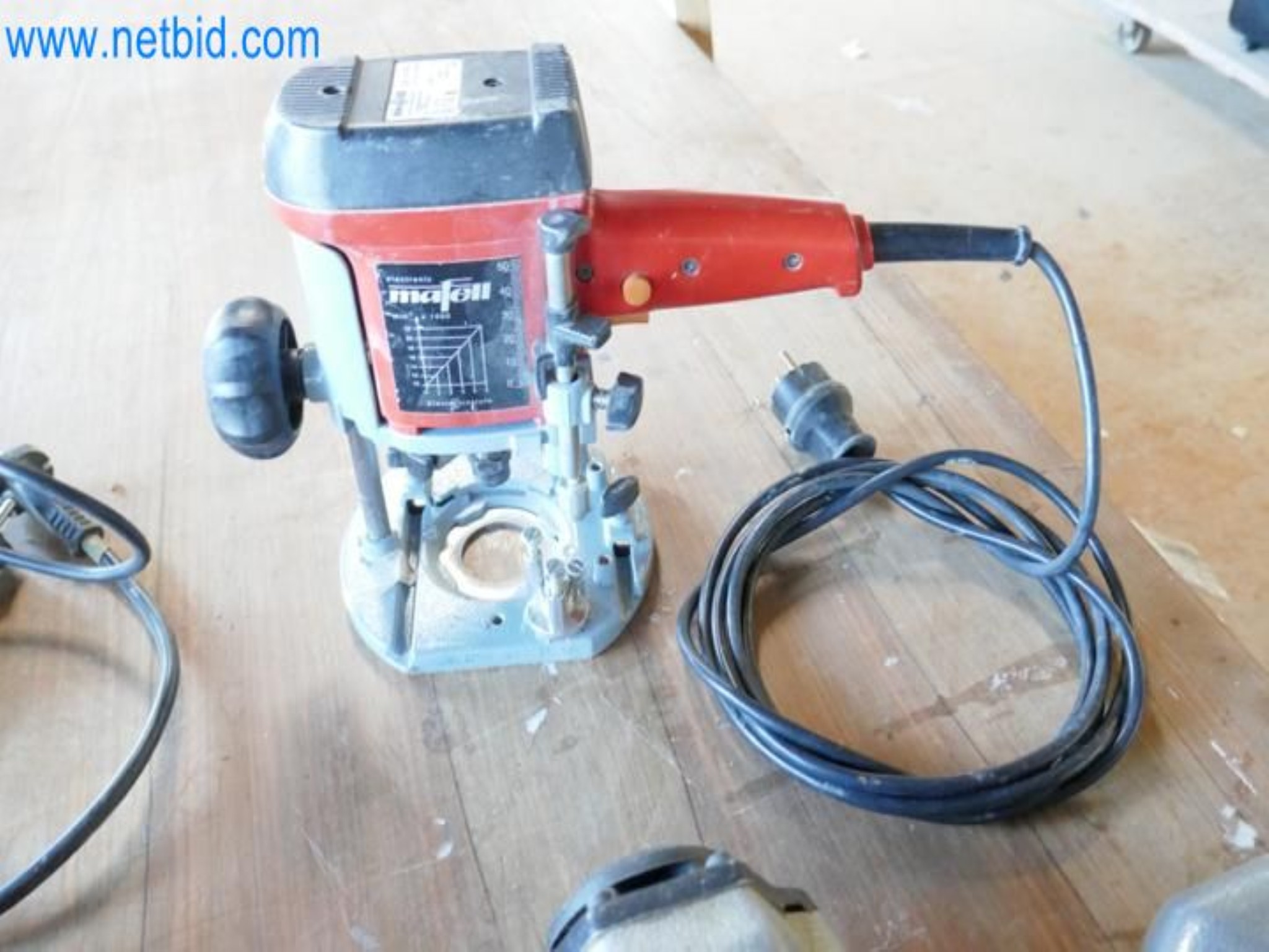 Machines for carpentry, window construction, manual machines-2