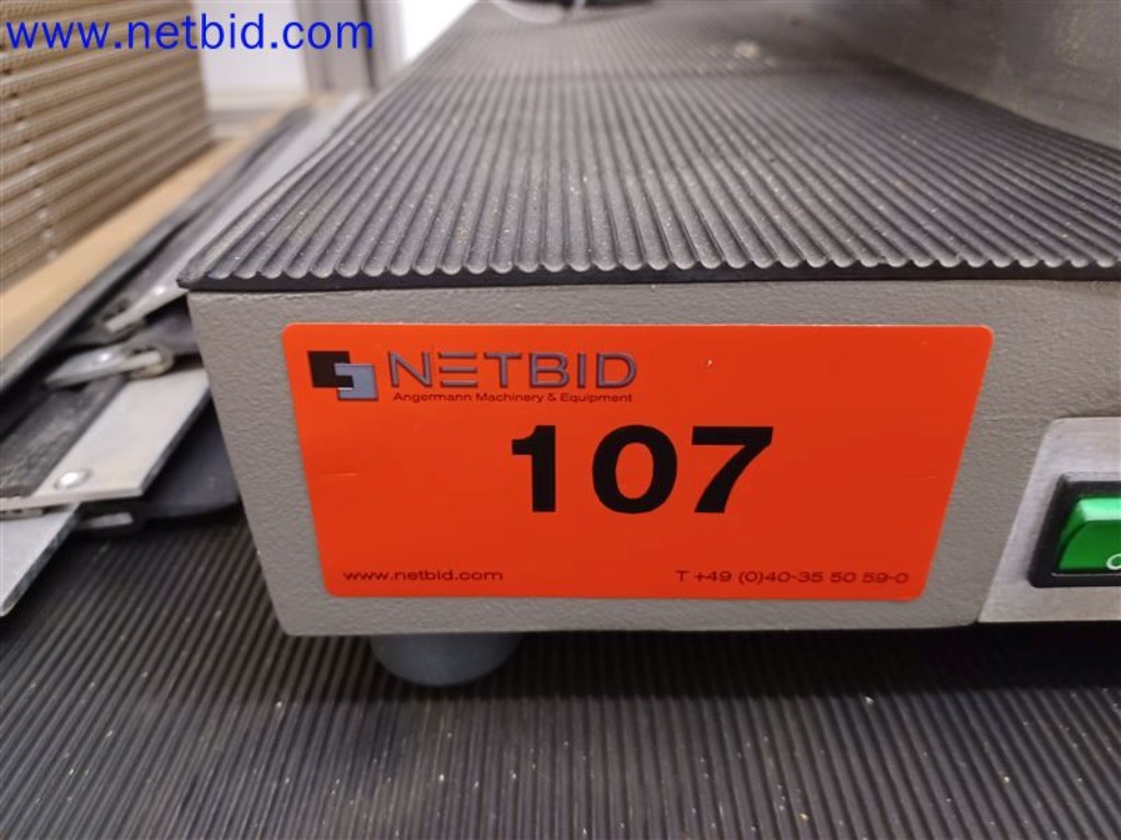 Maschinen, Anlagen, Büroeinrichtung, Zubehör und IT-Teile eines Maschinenbauers für „Kleinst“-CNC-Maschinen, Hersteller von Steuerelementen und Entwicklers von Software-2