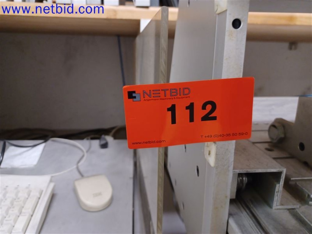 Maschinen, Anlagen, Büroeinrichtung, Zubehör und IT-Teile eines Maschinenbauers für „Kleinst“-CNC-Maschinen, Hersteller von Steuerelementen und Entwicklers von Software-2