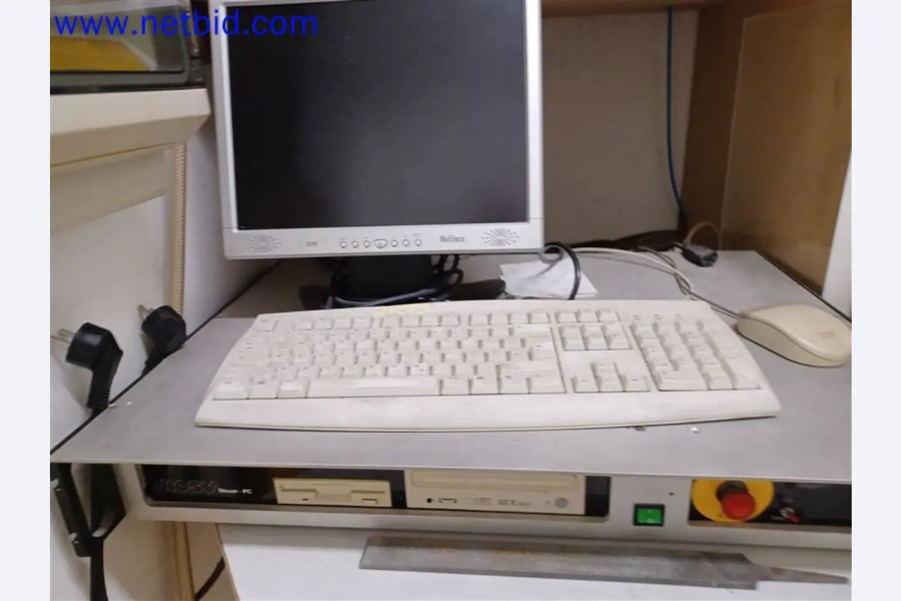 Maschinen, Anlagen, Büroeinrichtung, Zubehör und IT-Teile eines Maschinenbauers für „Kleinst“-CNC-Maschinen, Hersteller von Steuerelementen und Entwicklers von Software-3