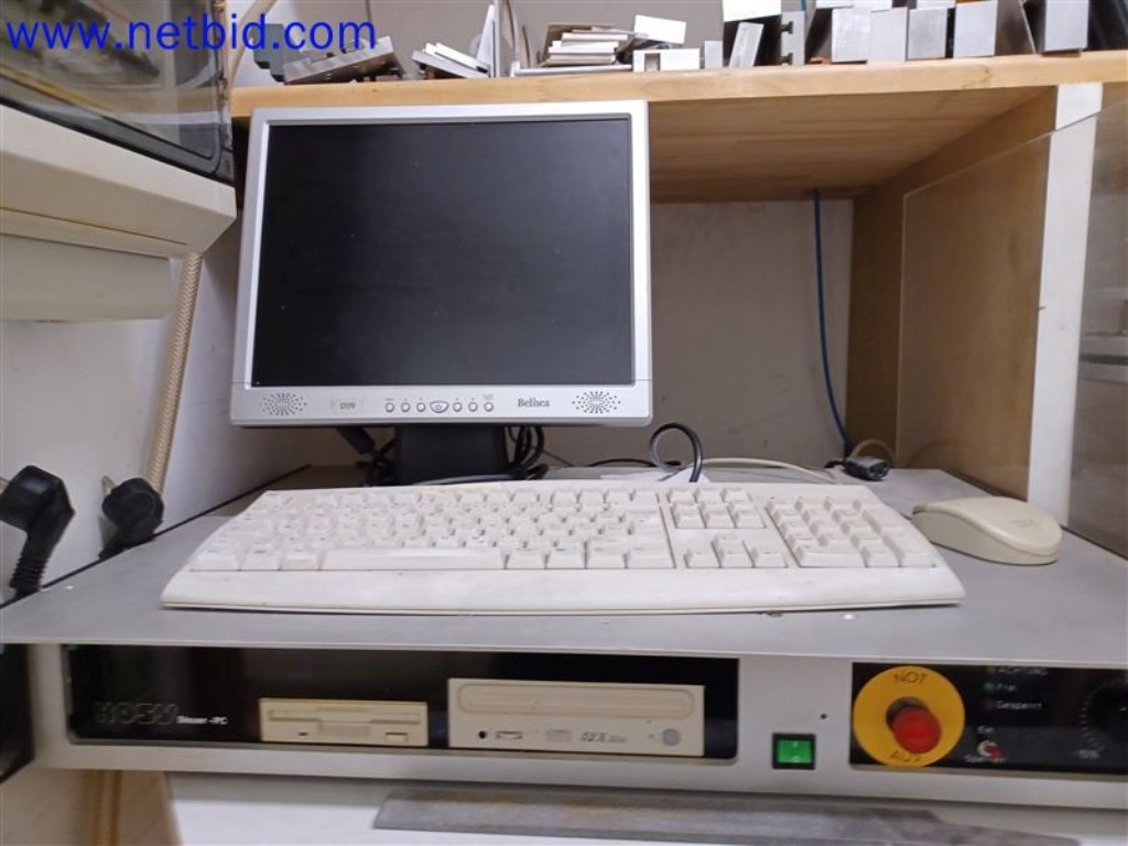 Maschinen, Anlagen, Büroeinrichtung, Zubehör und IT-Teile eines Maschinenbauers für „Kleinst“-CNC-Maschinen, Hersteller von Steuerelementen und Entwicklers von Software-4