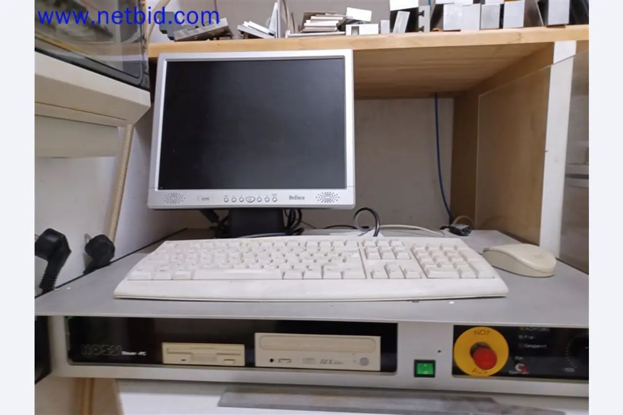 Maschinen, Anlagen, Büroeinrichtung, Zubehör und IT-Teile eines Maschinenbauers für „Kleinst“-CNC-Maschinen, Hersteller von Steuerelementen und Entwicklers von Software-4