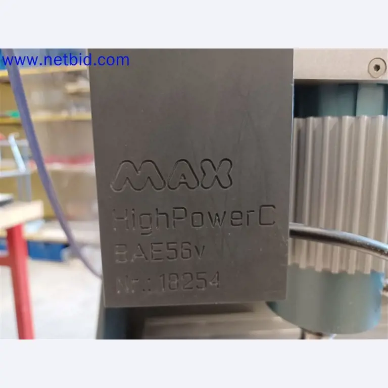 Stroje, systémy, kancelářské vybavení, příslušenství a IT části strojírenské společnosti pro "mikro" CNC stroje, výrobce řídicích prvků a vývojář softwaru.-2