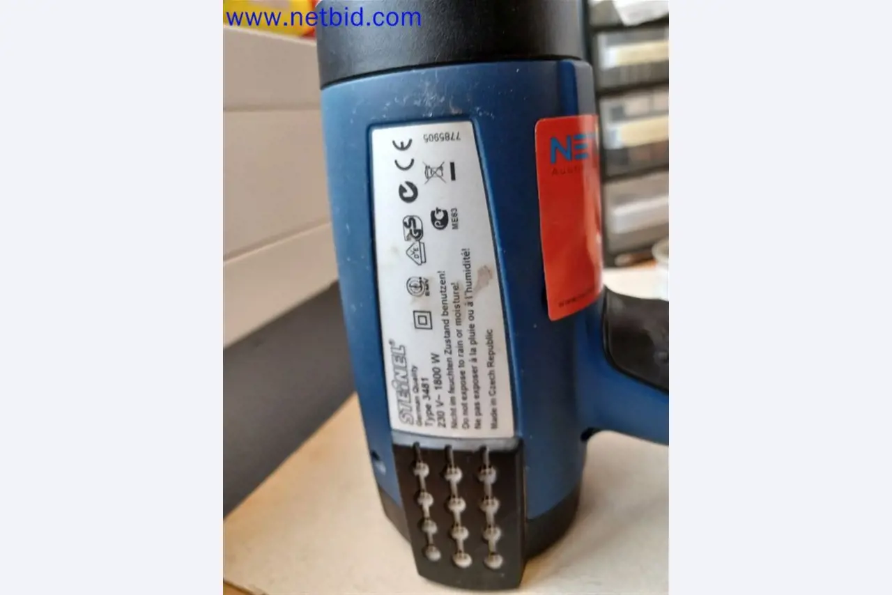 Stroje, systémy, kancelářské vybavení, příslušenství a IT části strojírenské společnosti pro "mikro" CNC stroje, výrobce řídicích prvků a vývojář softwaru.-5