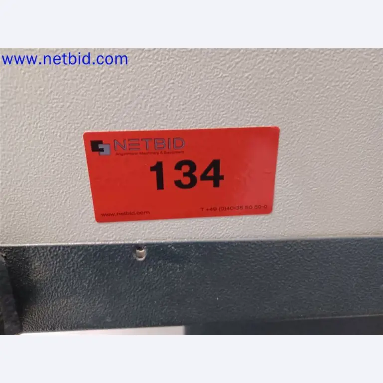 Stroje, systémy, kancelářské vybavení, příslušenství a IT části strojírenské společnosti pro "mikro" CNC stroje, výrobce řídicích prvků a vývojář softwaru.-2