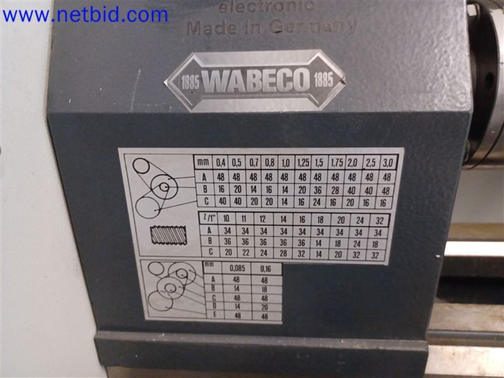 Stroje, systémy, kancelářské vybavení, příslušenství a IT části strojírenské společnosti pro "mikro" CNC stroje, výrobce řídicích prvků a vývojář softwaru.-4