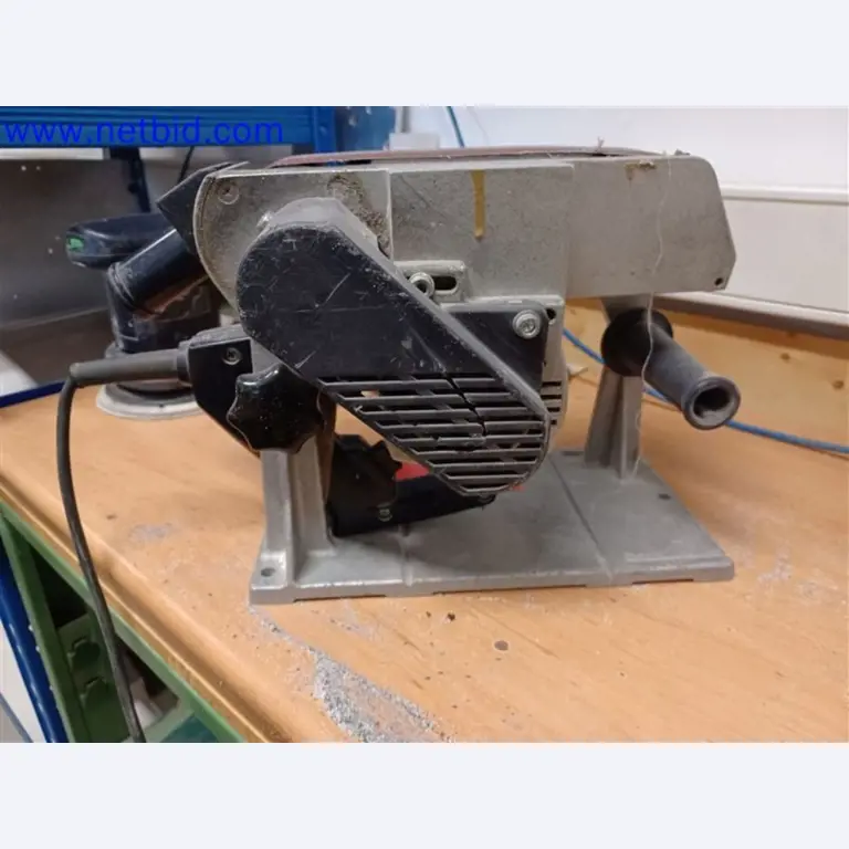 Maschinen, Anlagen, Büroeinrichtung, Zubehör und IT-Teile eines Maschinenbauers für „Kleinst“-CNC-Maschinen, Hersteller von Steuerelementen und Entwicklers von Software-1