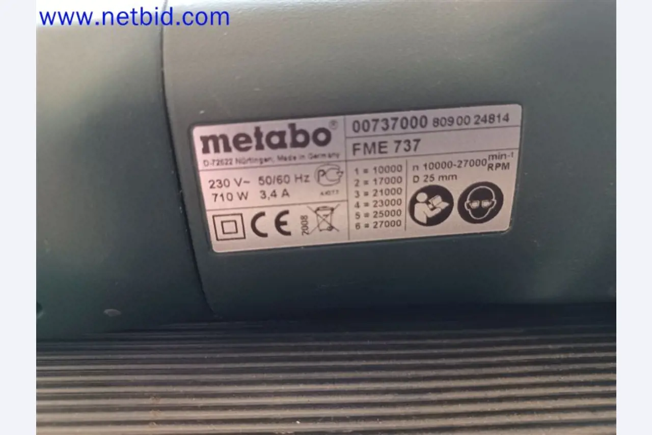 Stroje, systémy, kancelářské vybavení, příslušenství a IT části strojírenské společnosti pro "mikro" CNC stroje, výrobce řídicích prvků a vývojář softwaru.-3