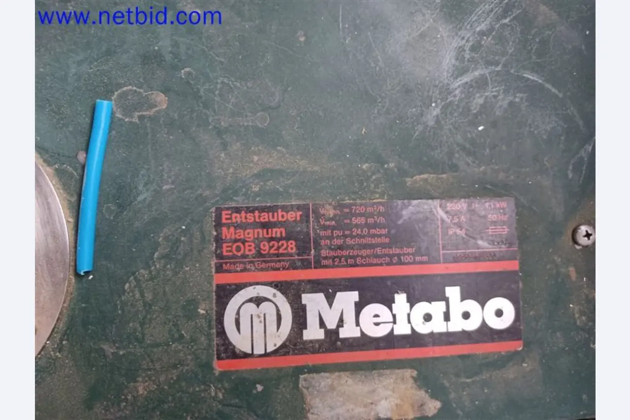 Stroje, systémy, kancelářské vybavení, příslušenství a IT části strojírenské společnosti pro "mikro" CNC stroje, výrobce řídicích prvků a vývojář softwaru.-10