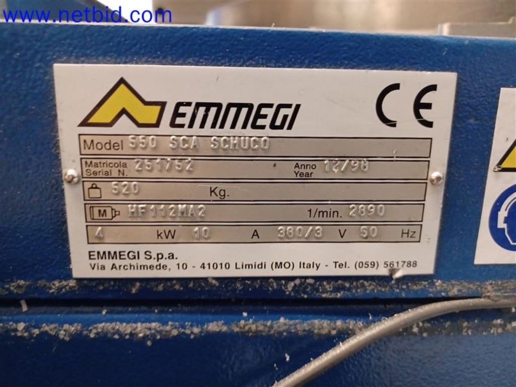 Stroje, systémy, kancelářské vybavení, příslušenství a IT části strojírenské společnosti pro "mikro" CNC stroje, výrobce řídicích prvků a vývojář softwaru.-4