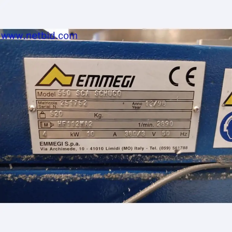 Stroje, systémy, kancelářské vybavení, příslušenství a IT části strojírenské společnosti pro "mikro" CNC stroje, výrobce řídicích prvků a vývojář softwaru.-4