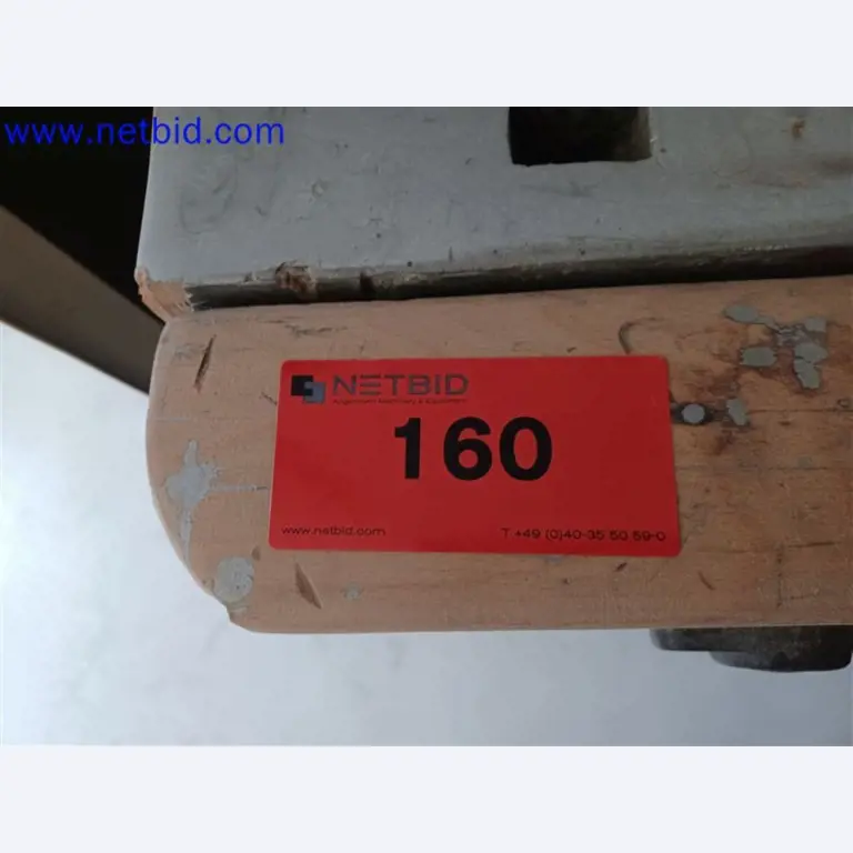 Maschinen, Anlagen, Büroeinrichtung, Zubehör und IT-Teile eines Maschinenbauers für „Kleinst“-CNC-Maschinen, Hersteller von Steuerelementen und Entwicklers von Software-2