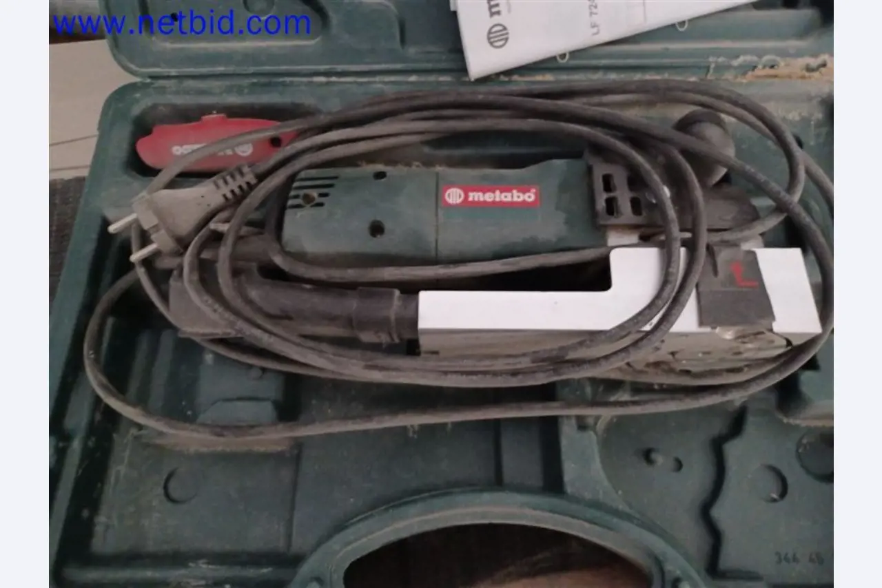 Maschinen, Anlagen, Büroeinrichtung, Zubehör und IT-Teile eines Maschinenbauers für „Kleinst“-CNC-Maschinen, Hersteller von Steuerelementen und Entwicklers von Software-3