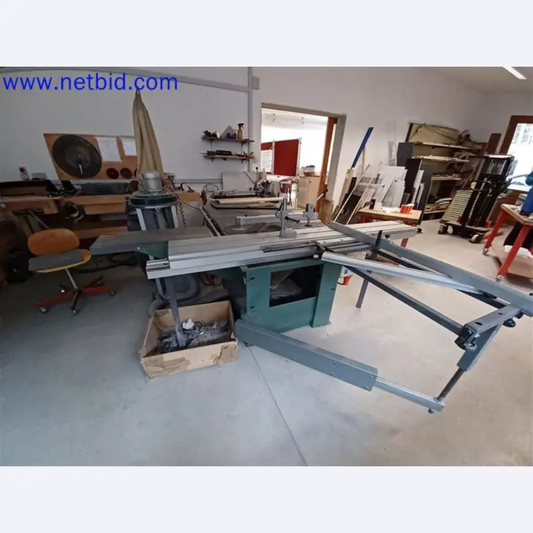 Maszyny, systemy, sprzęt biurowy, akcesoria i części IT firmy zajmującej się inżynierią mechaniczną dla "mikro" maszyn CNC, producenta elementów sterujących i twórcy oprogramowania.-1