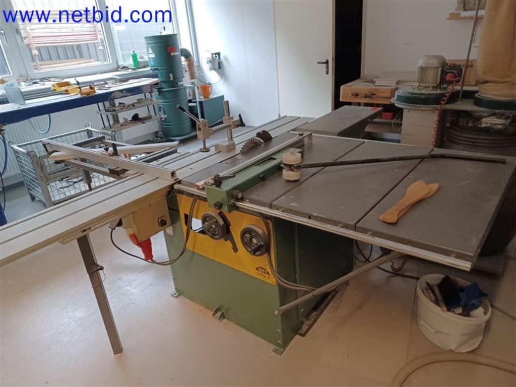 Stroje, systémy, kancelářské vybavení, příslušenství a IT části strojírenské společnosti pro "mikro" CNC stroje, výrobce řídicích prvků a vývojář softwaru.-7