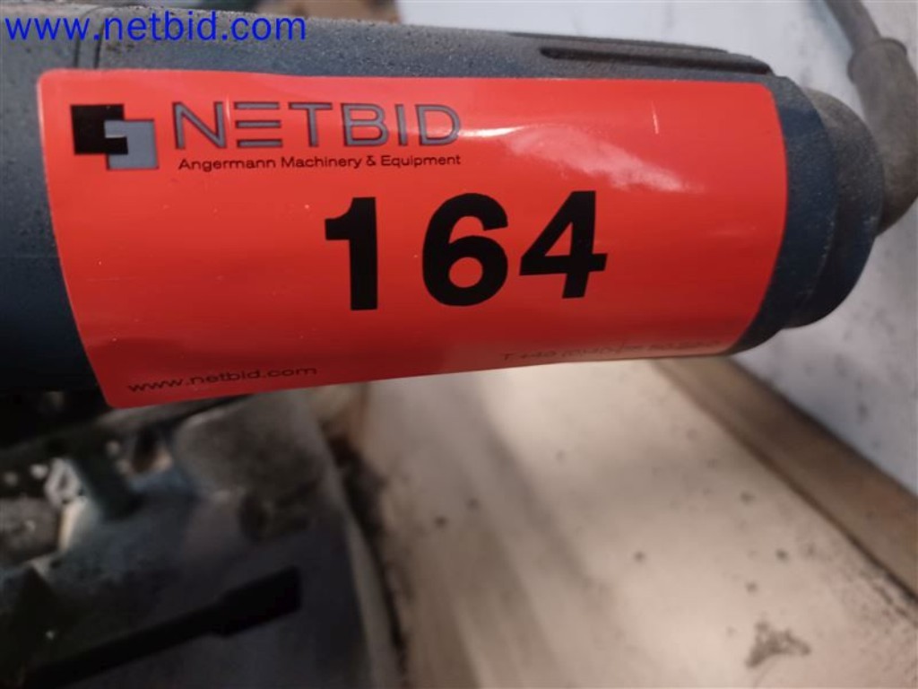 Maschinen, Anlagen, Büroeinrichtung, Zubehör und IT-Teile eines Maschinenbauers für „Kleinst“-CNC-Maschinen, Hersteller von Steuerelementen und Entwicklers von Software-2