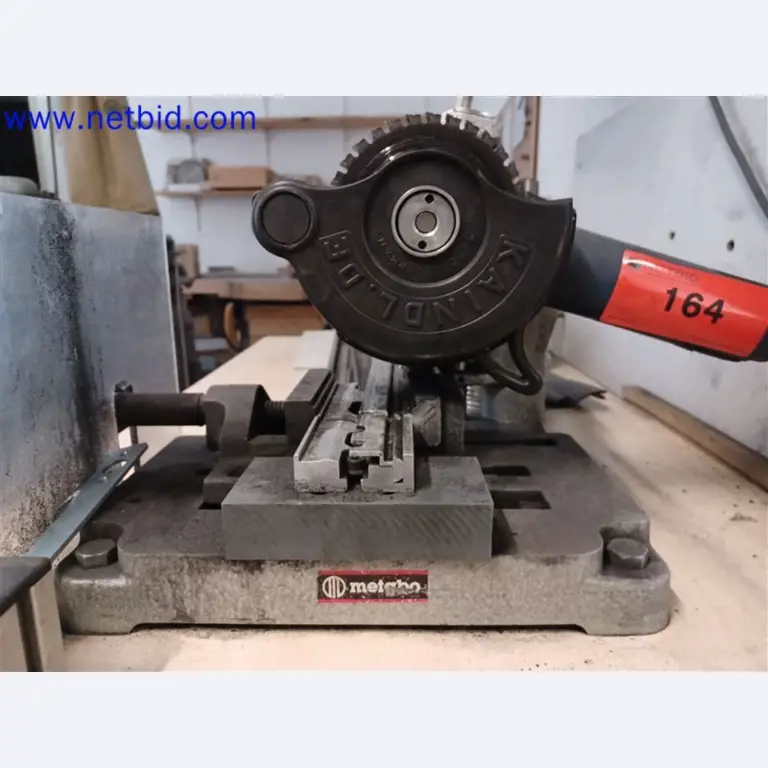 Maschinen, Anlagen, Büroeinrichtung, Zubehör und IT-Teile eines Maschinenbauers für „Kleinst“-CNC-Maschinen, Hersteller von Steuerelementen und Entwicklers von Software-1