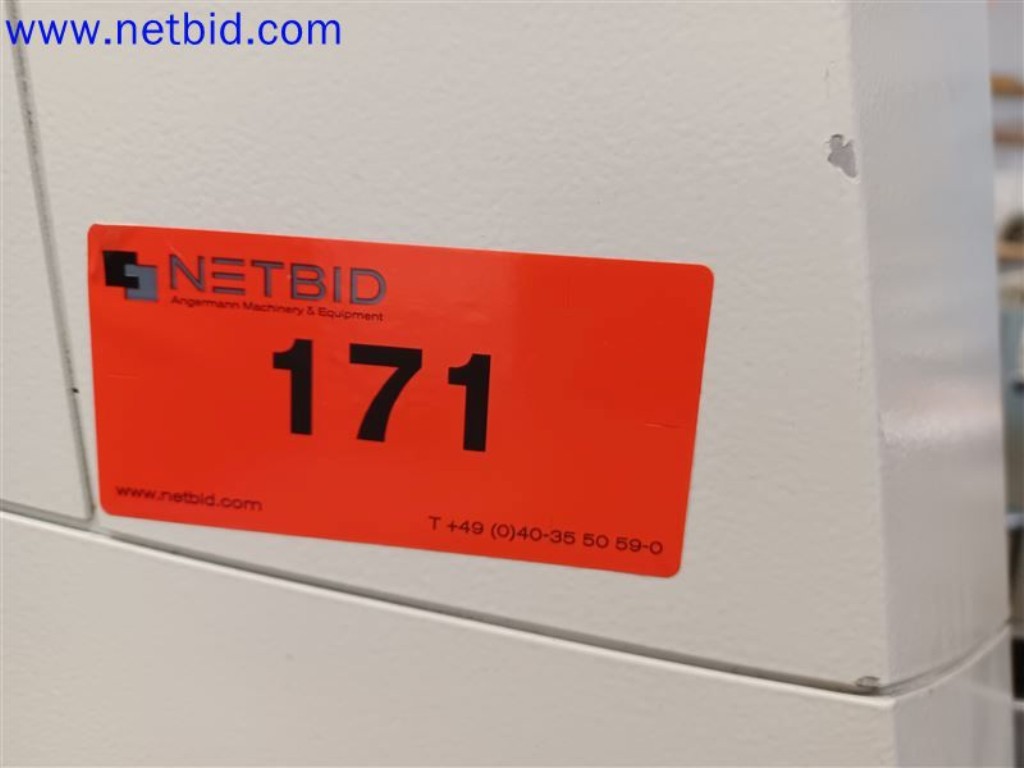 Maschinen, Anlagen, Büroeinrichtung, Zubehör und IT-Teile eines Maschinenbauers für „Kleinst“-CNC-Maschinen, Hersteller von Steuerelementen und Entwicklers von Software-2