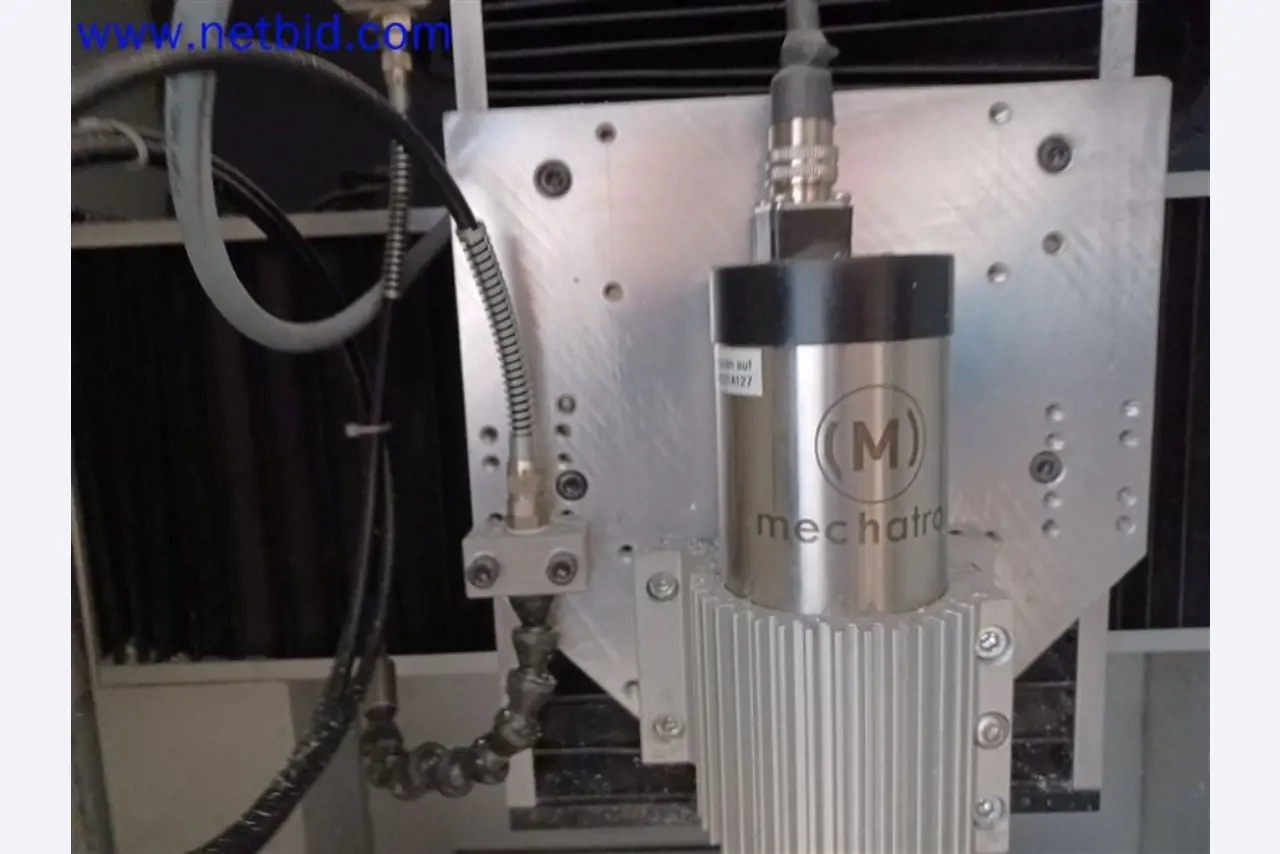 Maschinen, Anlagen, Büroeinrichtung, Zubehör und IT-Teile eines Maschinenbauers für „Kleinst“-CNC-Maschinen, Hersteller von Steuerelementen und Entwicklers von Software-3