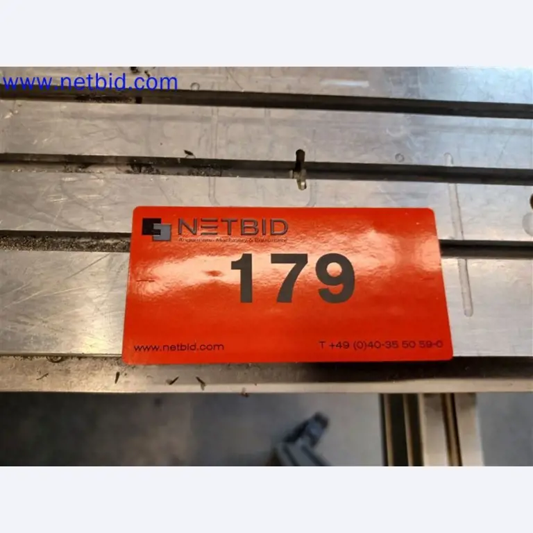 Stroje, systémy, kancelářské vybavení, příslušenství a IT části strojírenské společnosti pro "mikro" CNC stroje, výrobce řídicích prvků a vývojář softwaru.-2