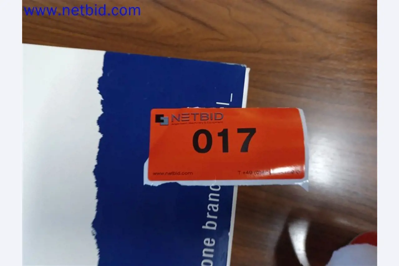 Stroje, systémy, kancelářské vybavení, příslušenství a IT části strojírenské společnosti pro "mikro" CNC stroje, výrobce řídicích prvků a vývojář softwaru.-2