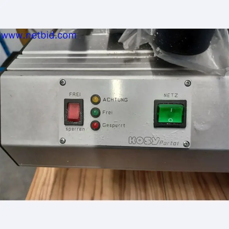 Stroje, systémy, kancelářské vybavení, příslušenství a IT části strojírenské společnosti pro "mikro" CNC stroje, výrobce řídicích prvků a vývojář softwaru.-3