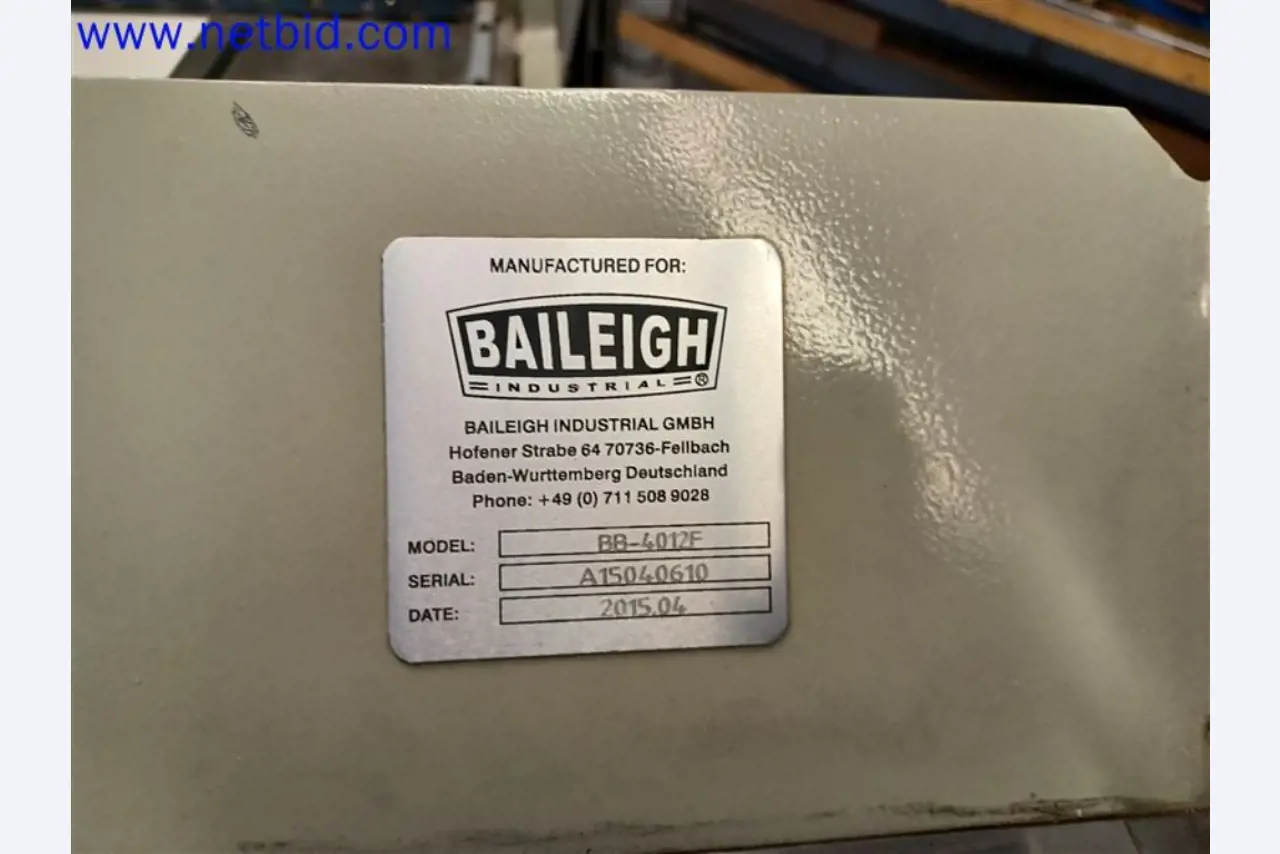 Stroje, systémy, kancelářské vybavení, příslušenství a IT části strojírenské společnosti pro "mikro" CNC stroje, výrobce řídicích prvků a vývojář softwaru.-3