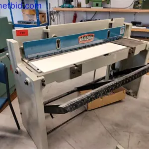 Gilotinové nůžky Baileigh SF-5216E