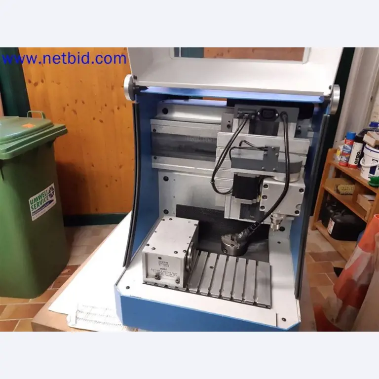 Stroje, systémy, kancelářské vybavení, příslušenství a IT části strojírenské společnosti pro "mikro" CNC stroje, výrobce řídicích prvků a vývojář softwaru.-1