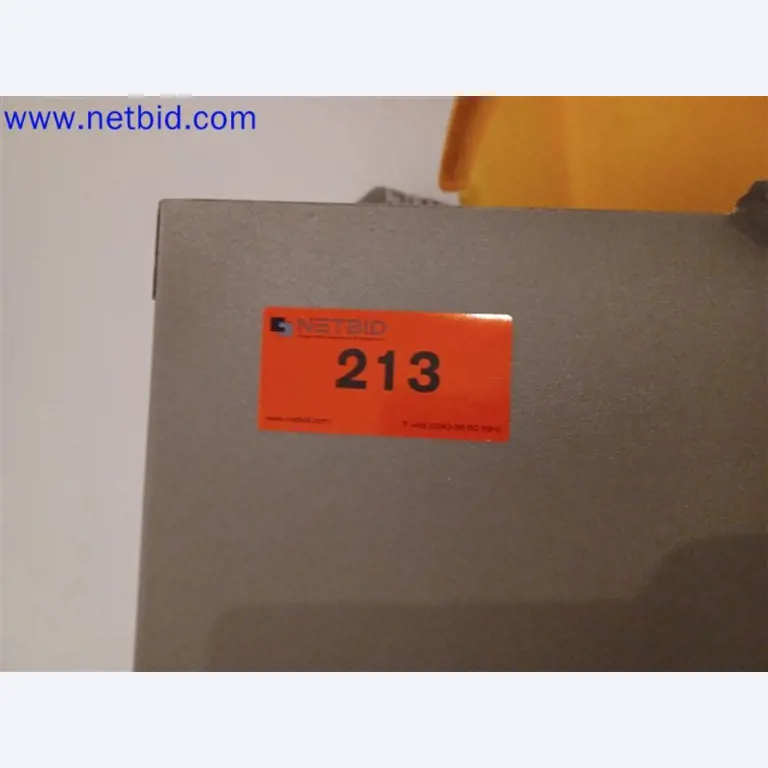 Stroje, systémy, kancelářské vybavení, příslušenství a IT části strojírenské společnosti pro "mikro" CNC stroje, výrobce řídicích prvků a vývojář softwaru.-2