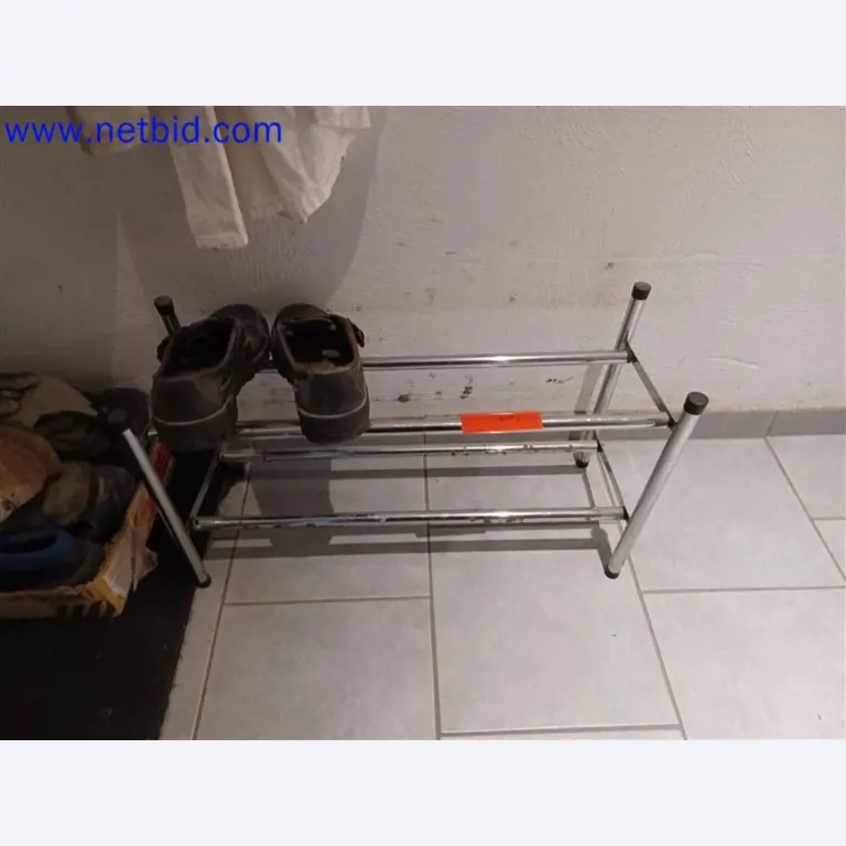 Stroje, systémy, kancelářské vybavení, příslušenství a IT části strojírenské společnosti pro "mikro" CNC stroje, výrobce řídicích prvků a vývojář softwaru.-7