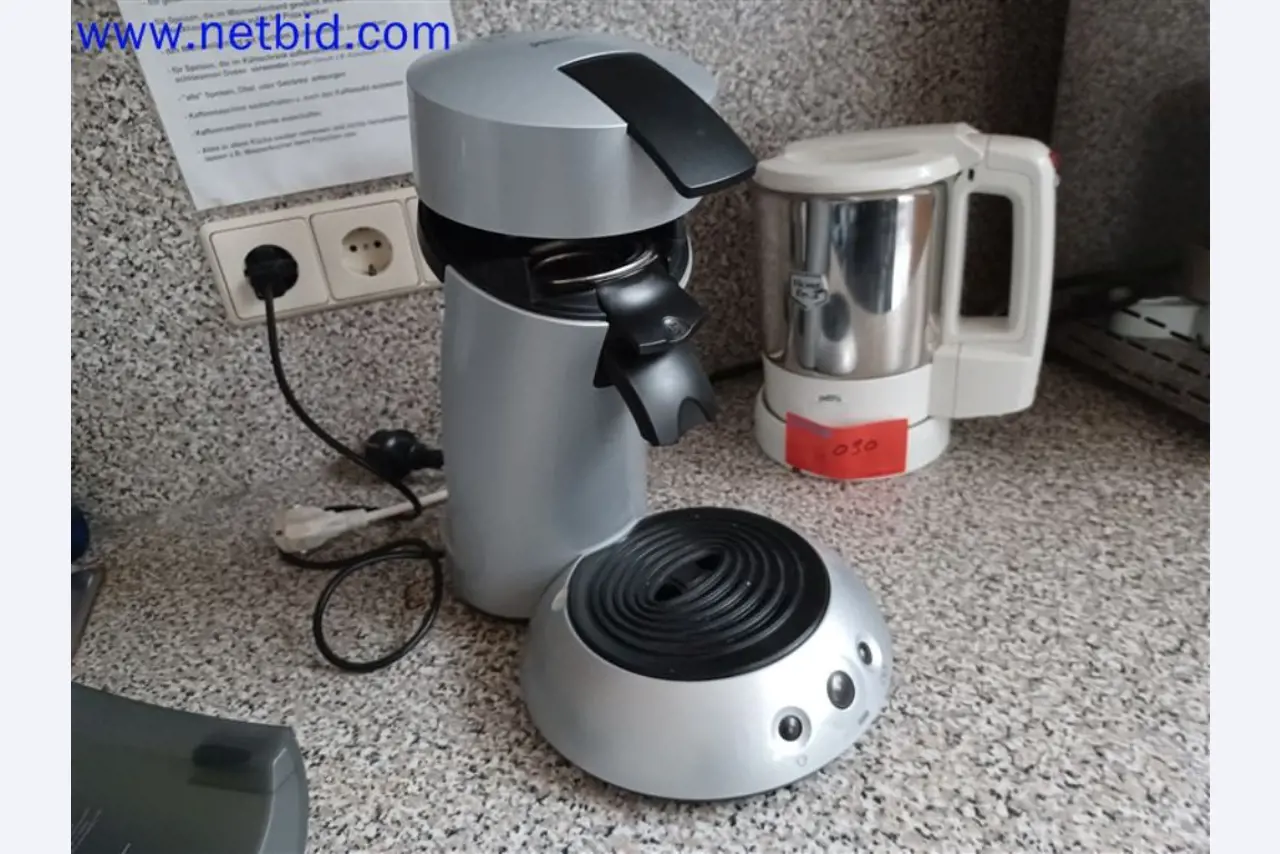 Maschinen, Anlagen, Büroeinrichtung, Zubehör und IT-Teile eines Maschinenbauers für „Kleinst“-CNC-Maschinen, Hersteller von Steuerelementen und Entwicklers von Software-12