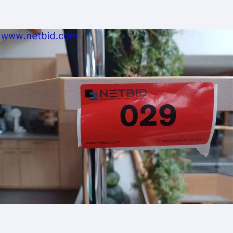 Maschinen, Anlagen, Büroeinrichtung, Zubehör und IT-Teile eines Maschinenbauers für „Kleinst“-CNC-Maschinen, Hersteller von Steuerelementen und Entwicklers von Software-2