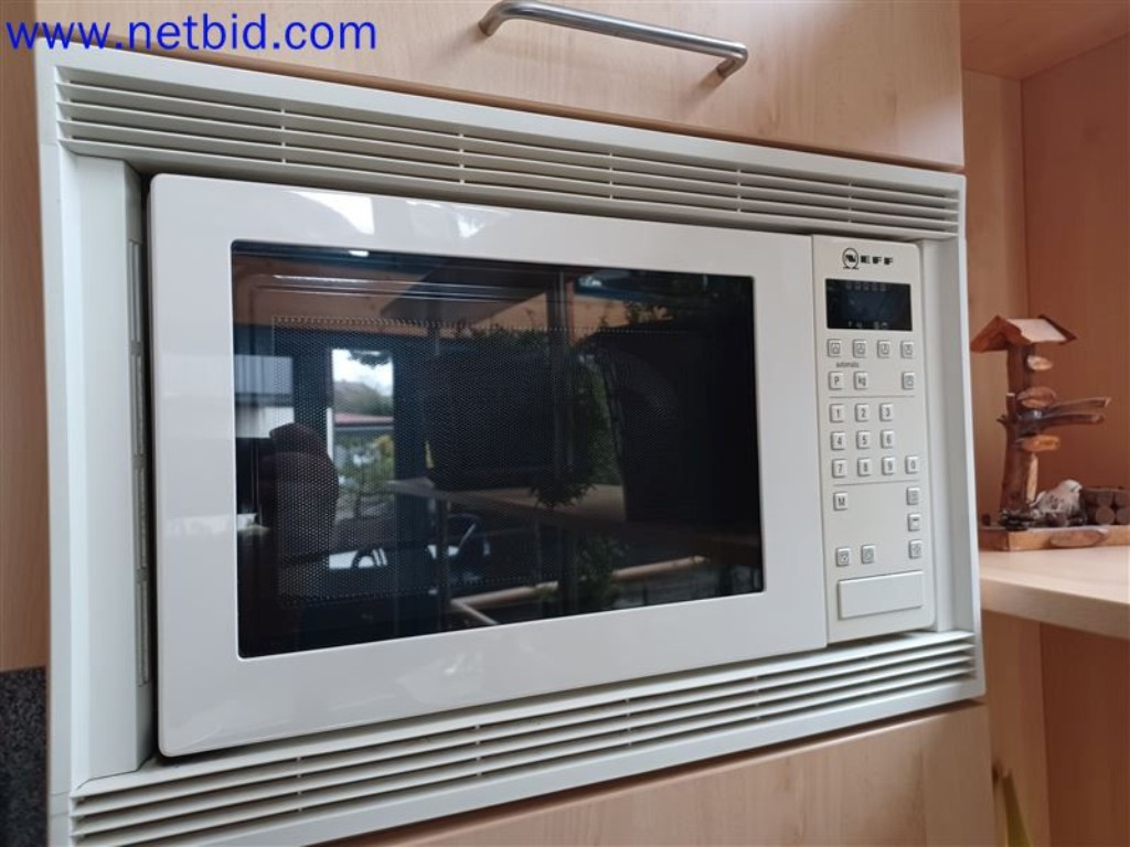 Maschinen, Anlagen, Büroeinrichtung, Zubehör und IT-Teile eines Maschinenbauers für „Kleinst“-CNC-Maschinen, Hersteller von Steuerelementen und Entwicklers von Software-5