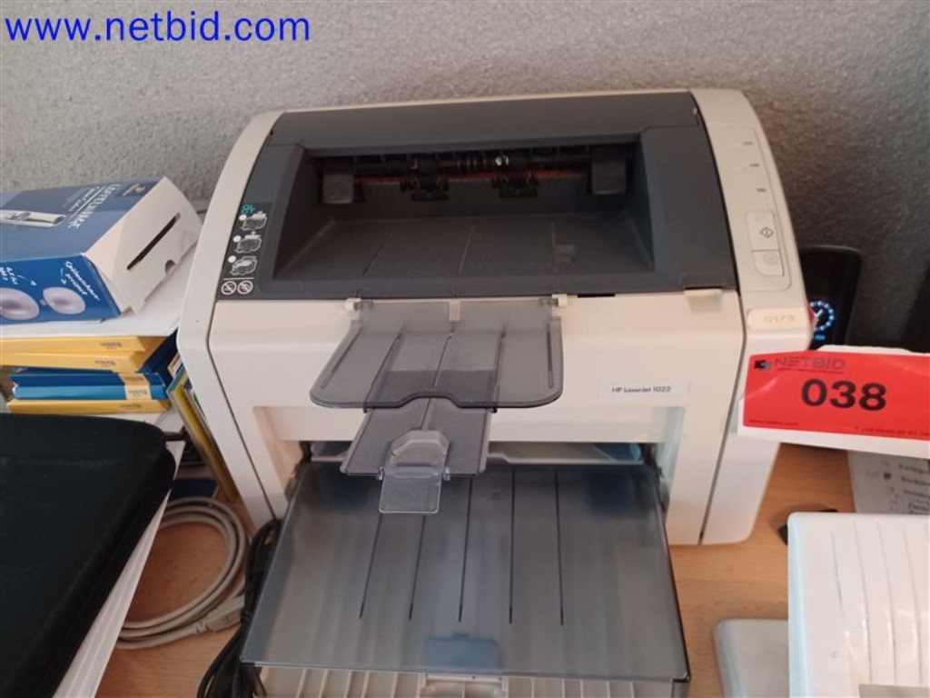 Stroje, systémy, kancelářské vybavení, příslušenství a IT části strojírenské společnosti pro "mikro" CNC stroje, výrobce řídicích prvků a vývojář softwaru.-4