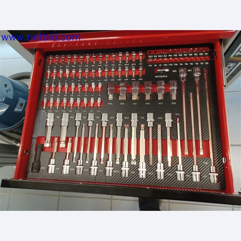 Machines, systemen, kantooruitrusting, accessoires en IT-onderdelen van een machinebouwbedrijf voor "micro" CNC-machines, fabrikant van besturingselementen en softwareontwikkelaar-6