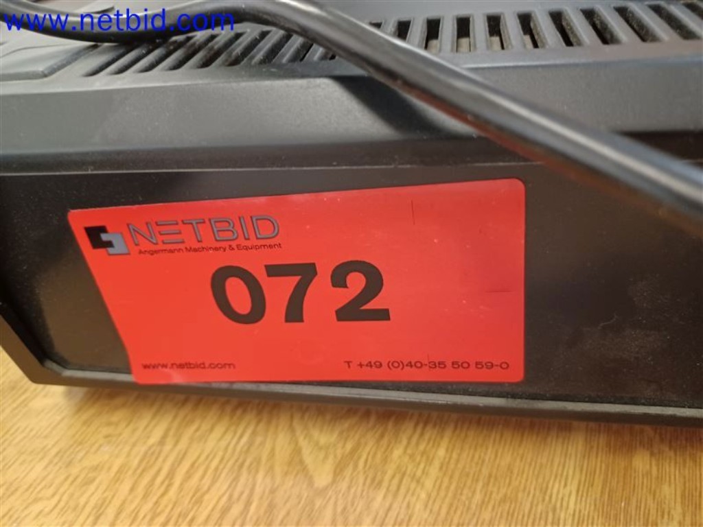 Stroje, systémy, kancelářské vybavení, příslušenství a IT části strojírenské společnosti pro "mikro" CNC stroje, výrobce řídicích prvků a vývojář softwaru.-2